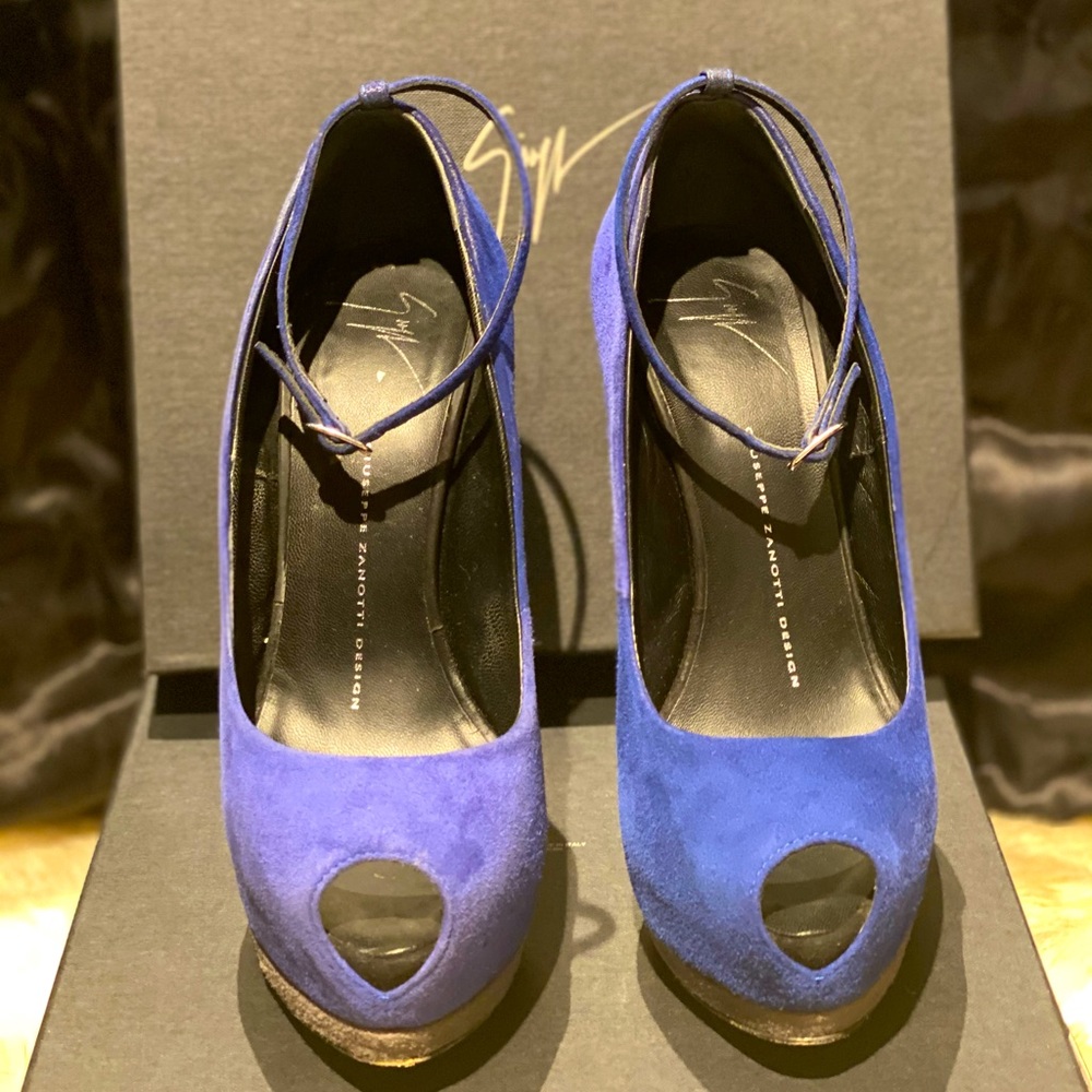 Giuseppe Fun 2 tone pumps 105PL